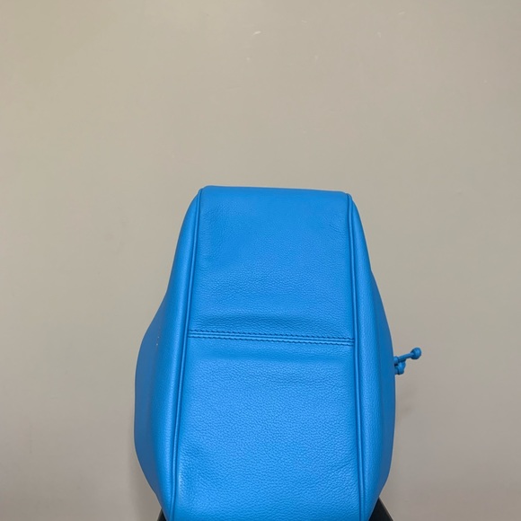 Versace La Medusa Bucket Bag - Picture 6 of 8